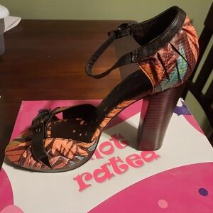 Not rated heels size 9